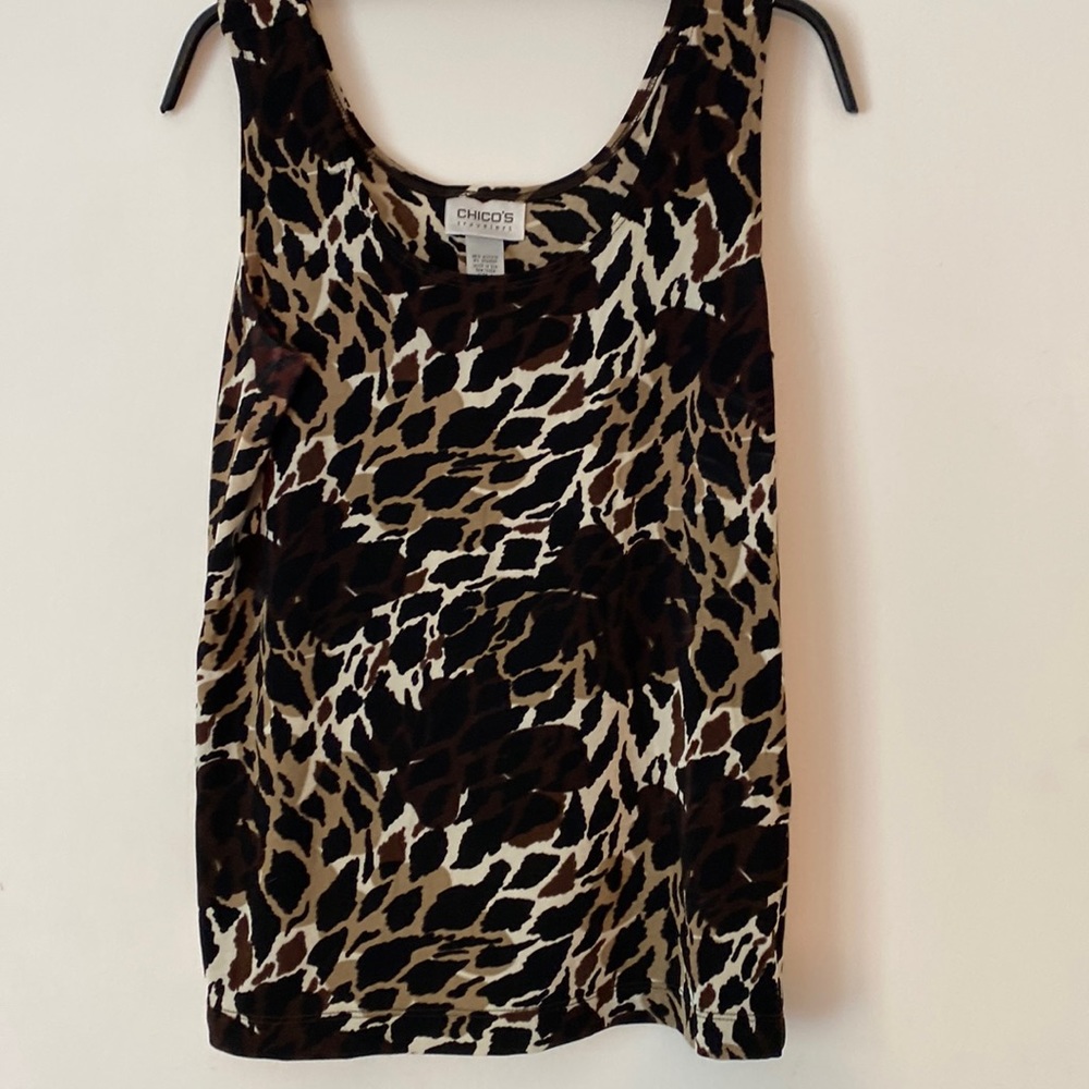 Chico’s Travelers collection tan/black/brown/white tank - size 1 (8 US)!
